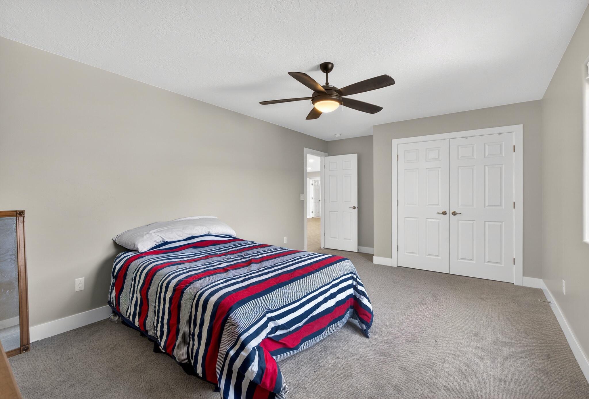 BOULDERS - Residential