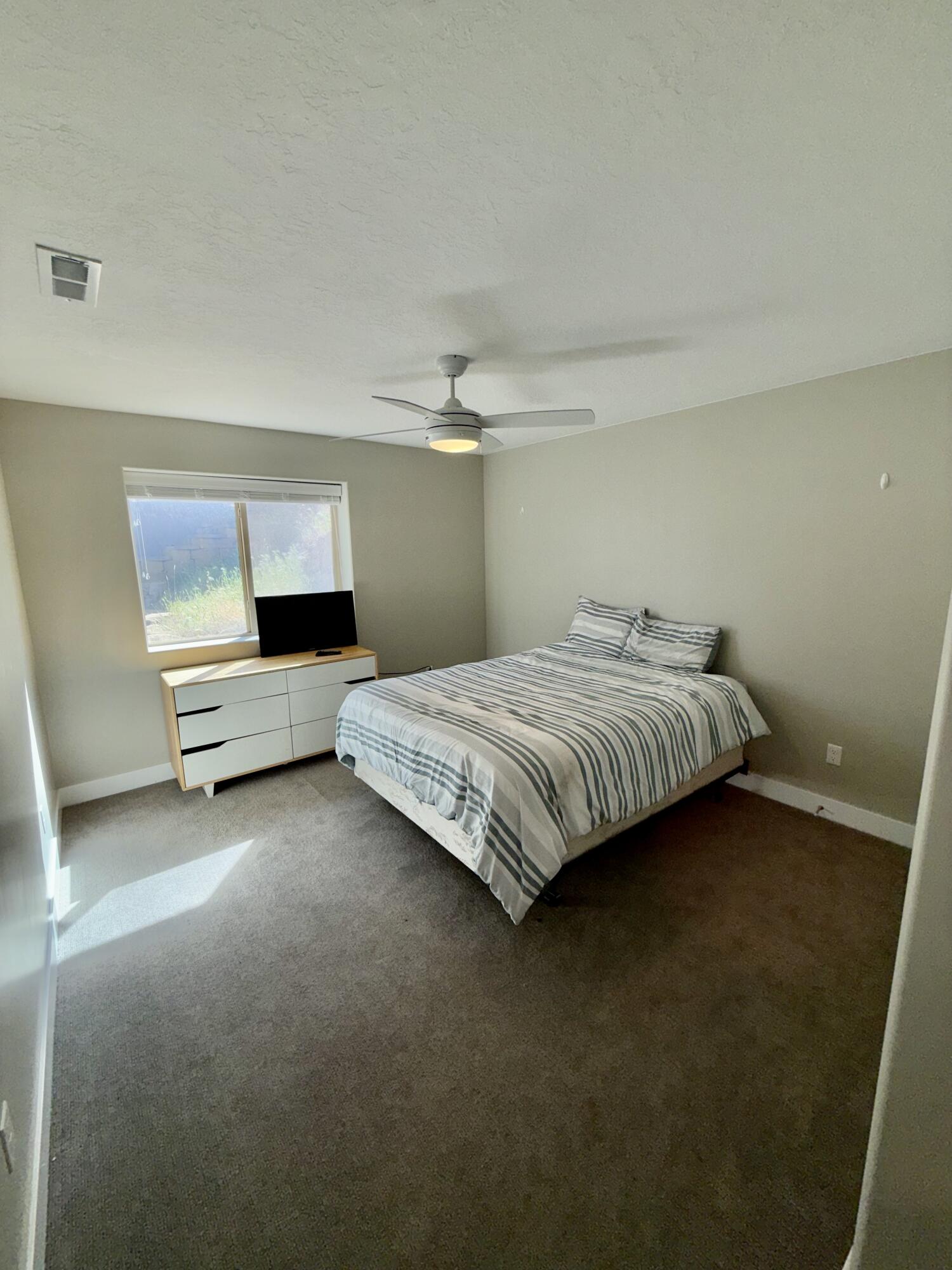 BOULDERS - Residential