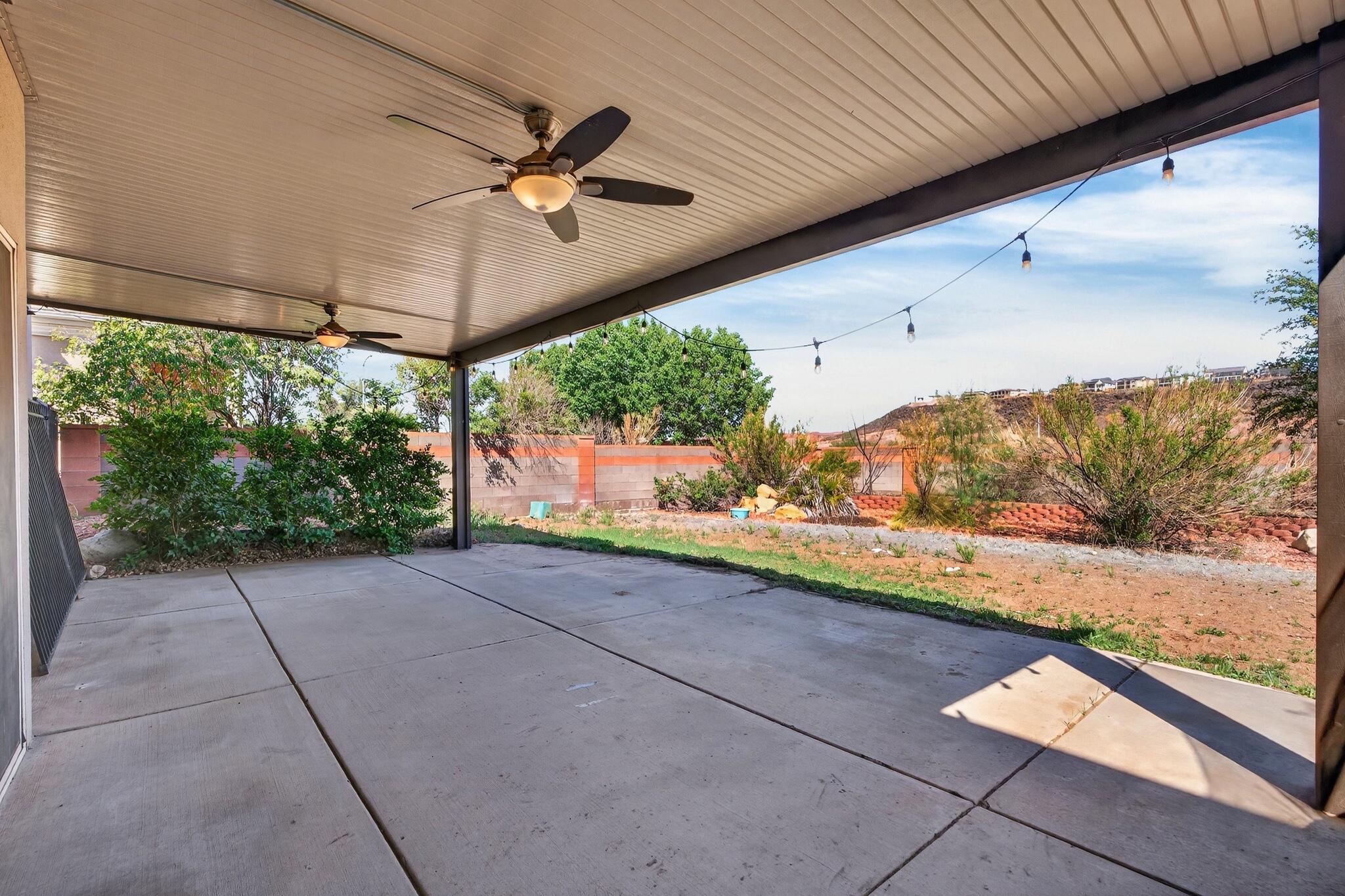 BOULDERS - Residential
