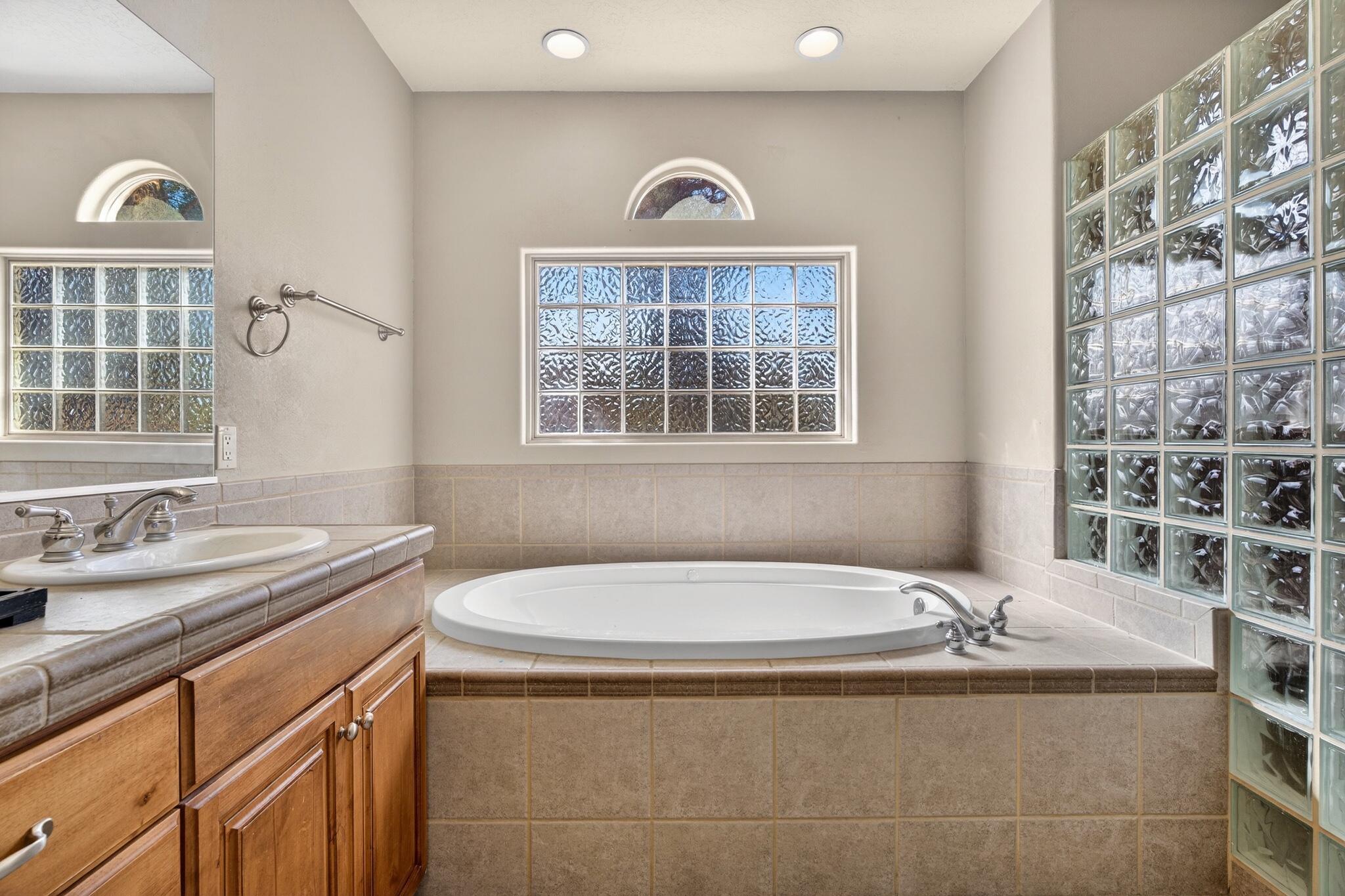 BOULDERS - Residential