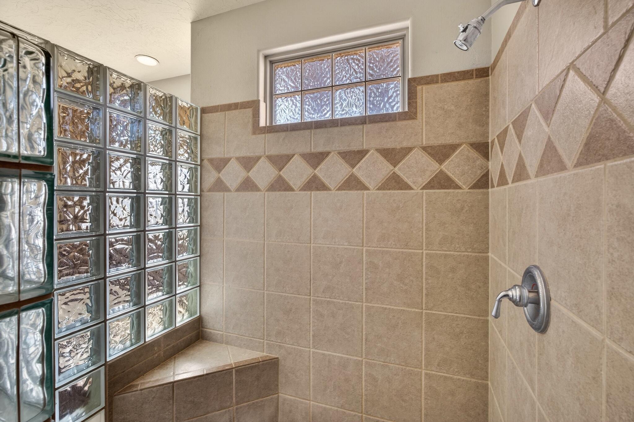 BOULDERS - Residential