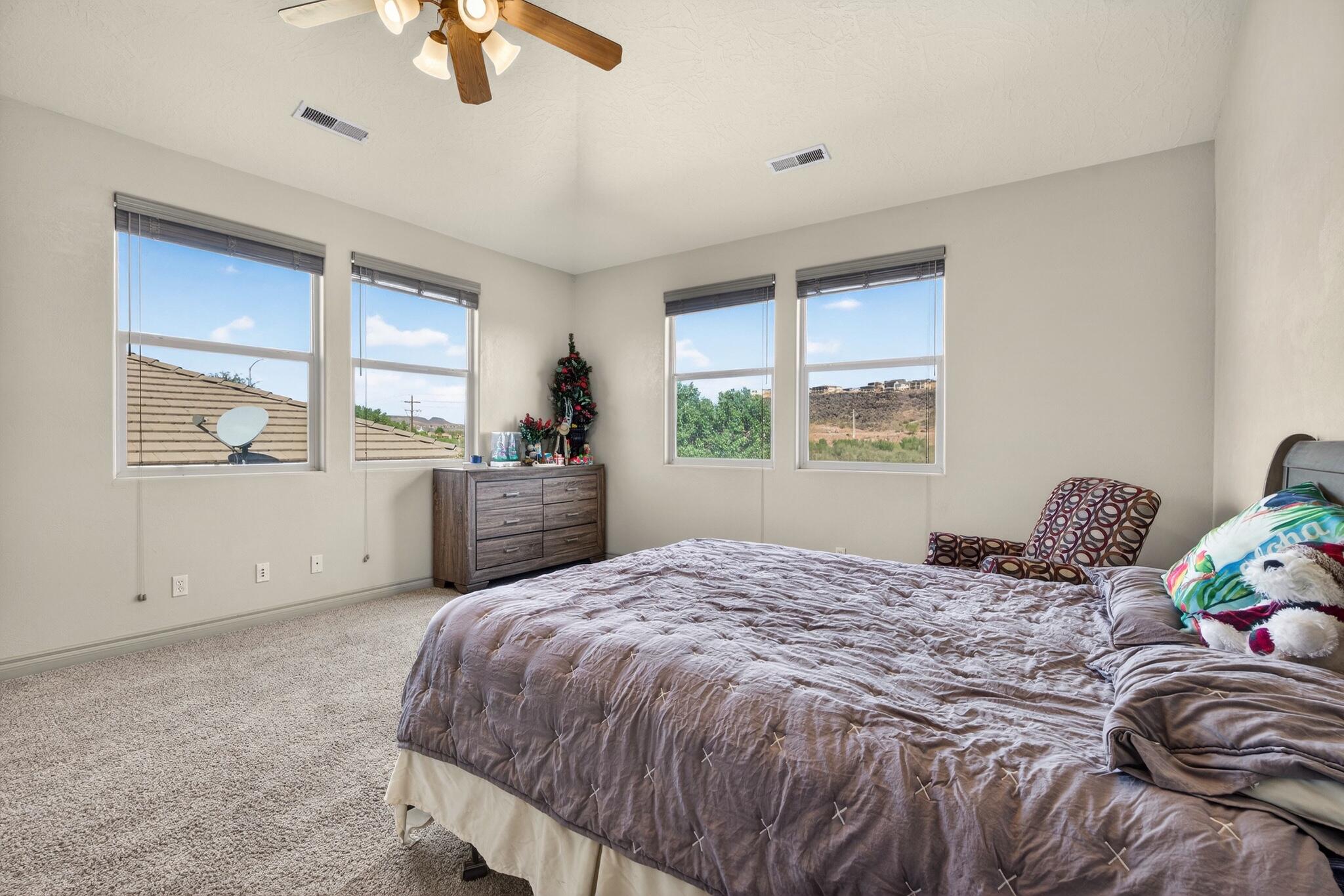 BOULDERS - Residential