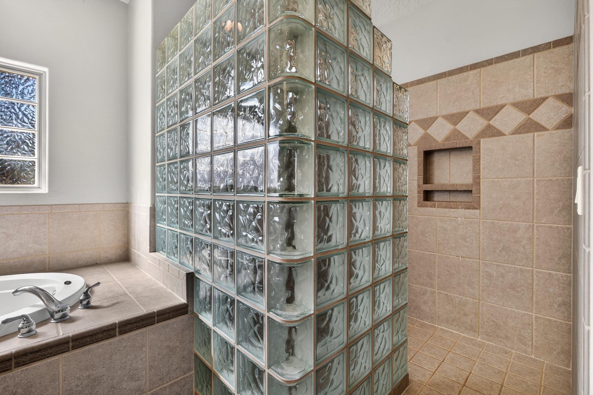 BOULDERS - Residential