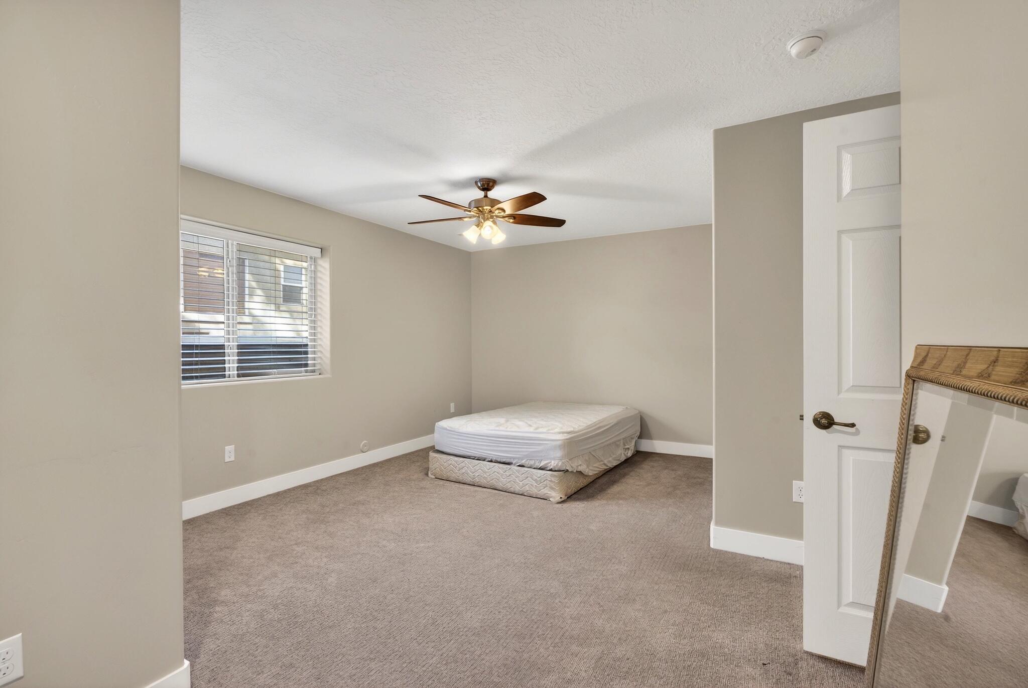 BOULDERS - Residential