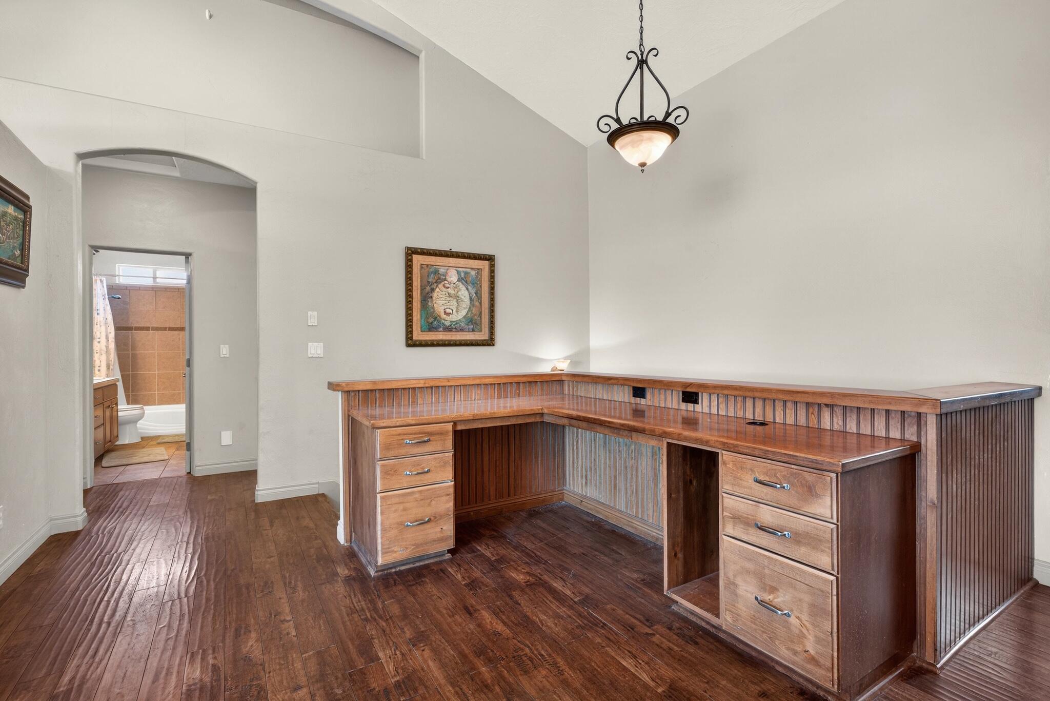 BOULDERS - Residential