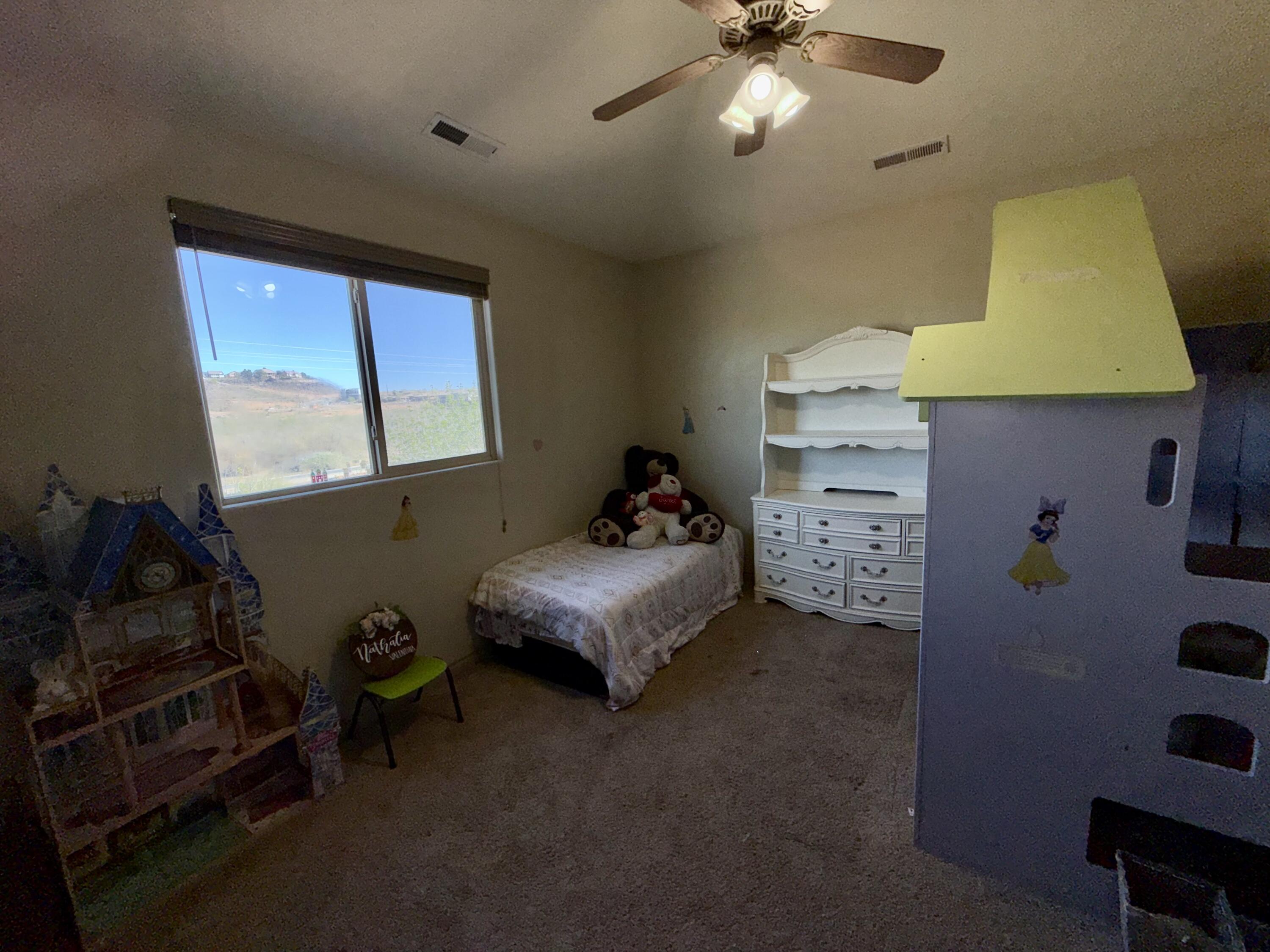 BOULDERS - Residential