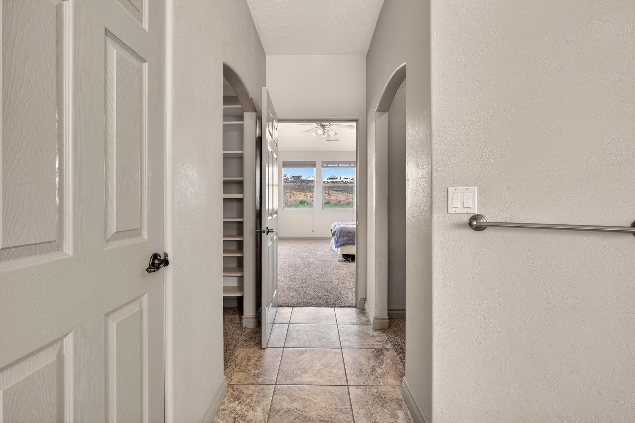 BOULDERS - Residential