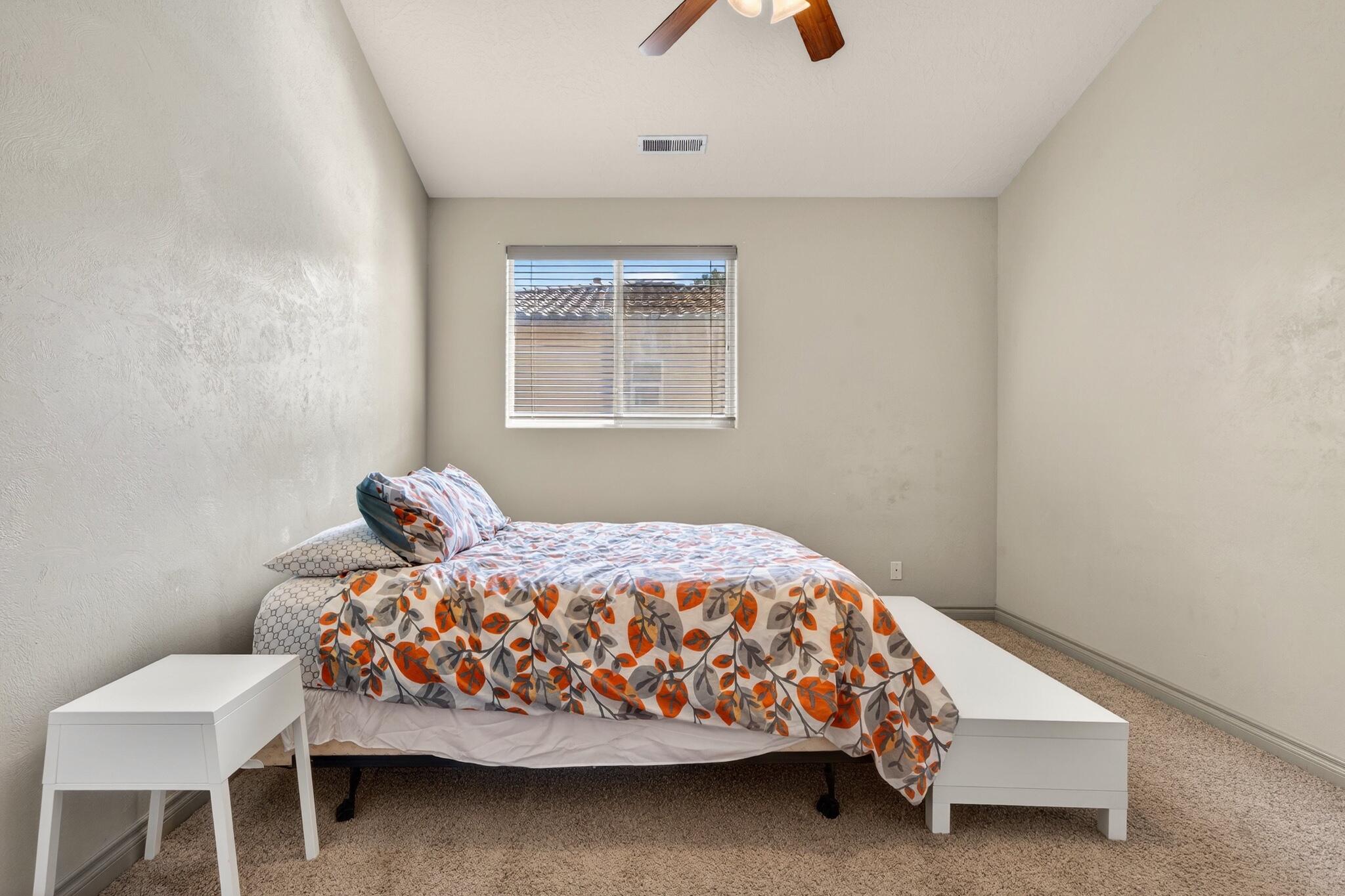 BOULDERS - Residential