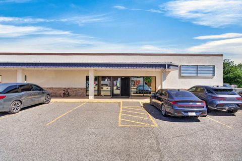 Tiny photo for 75 N 200 W, Hurricane, UT 84737 (MLS # 26-271901)