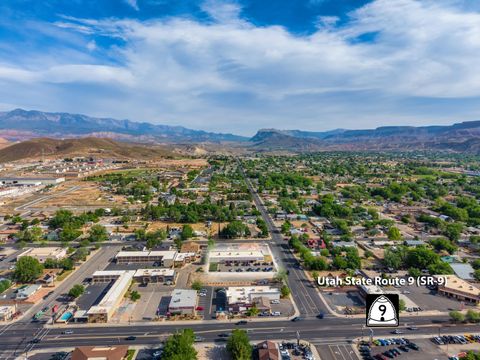 Tiny photo for 75 N 200 W, Hurricane, UT 84737 (MLS # 26-271901)