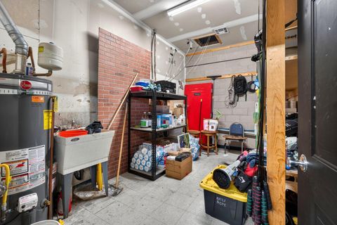 Tiny photo for 75 N 200 W, Hurricane, UT 84737 (MLS # 26-271901)