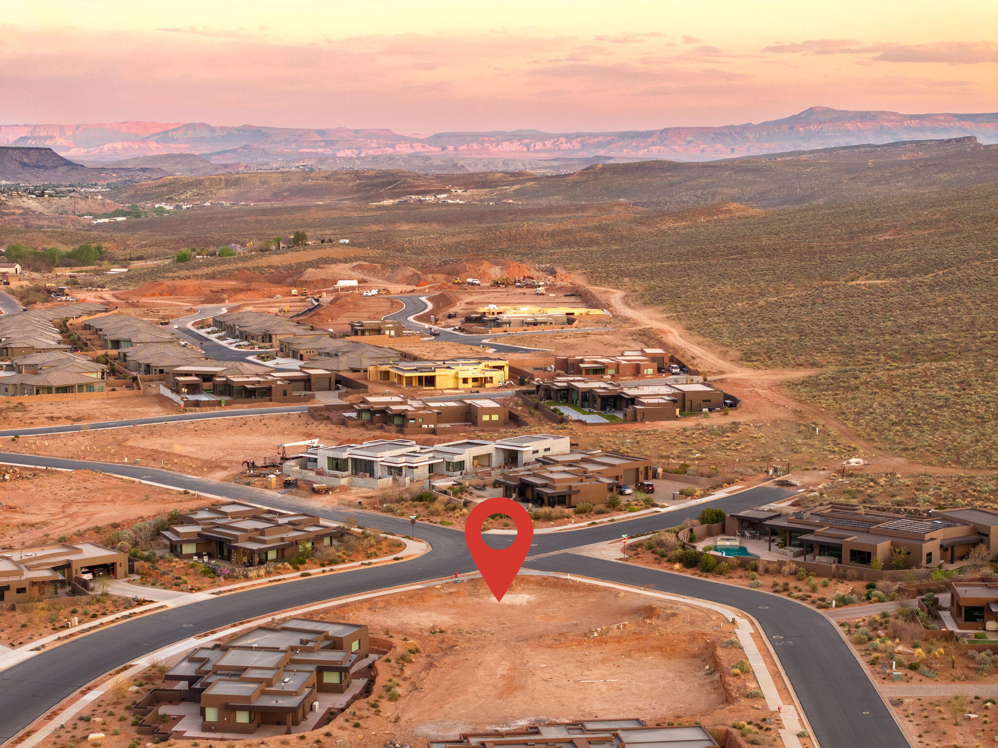 INDIGO TRAILS - Land