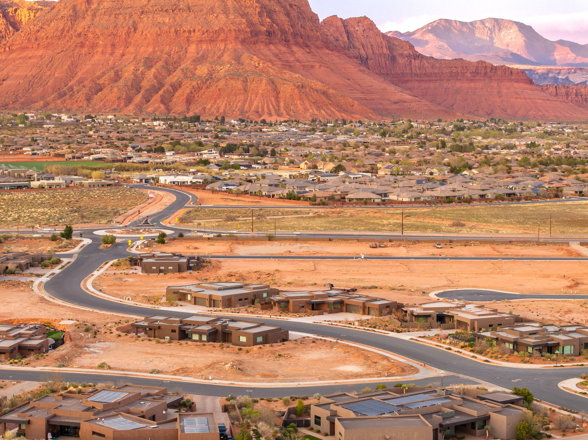 INDIGO TRAILS - Land