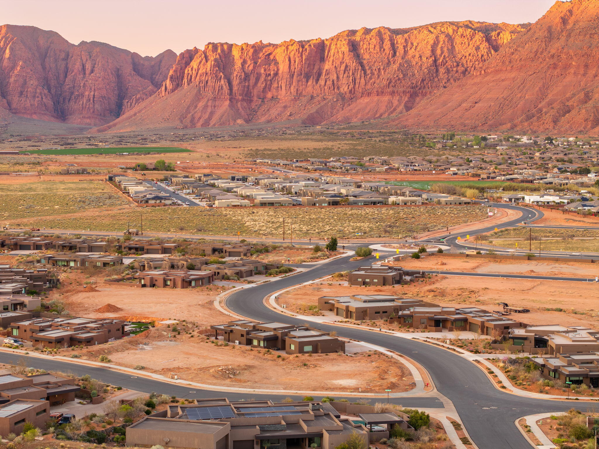 INDIGO TRAILS - Land