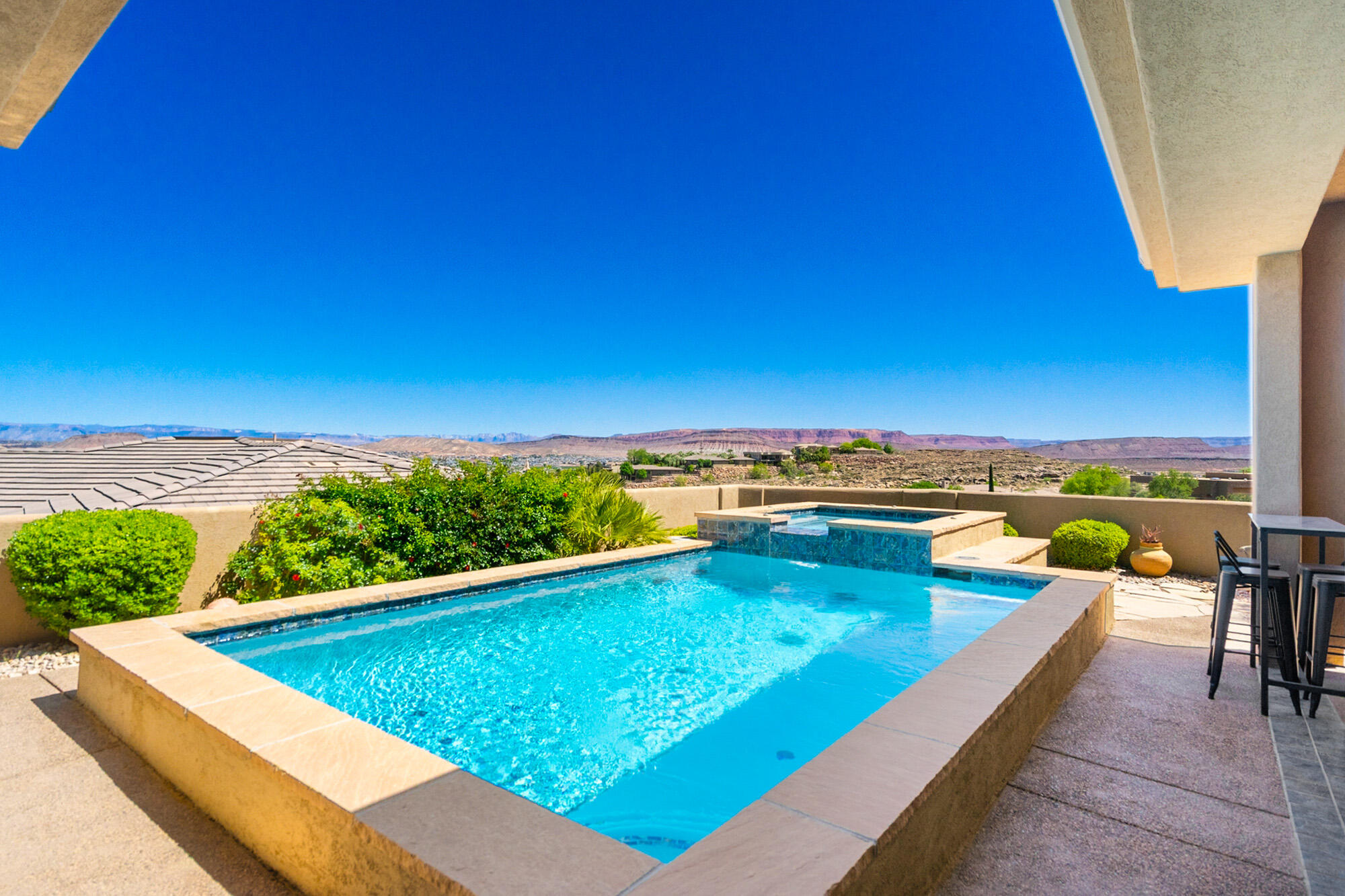 STONE CLIFF - Residential