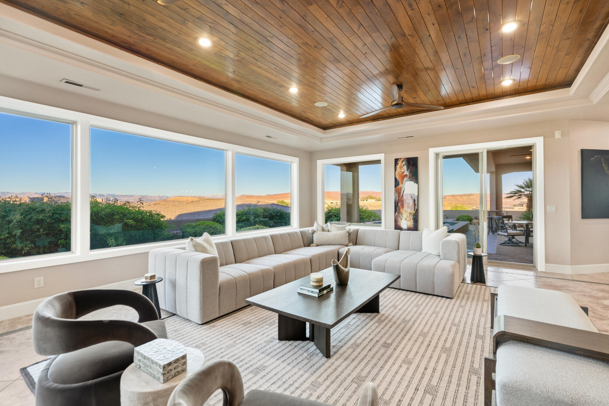 STONE CLIFF - Residential