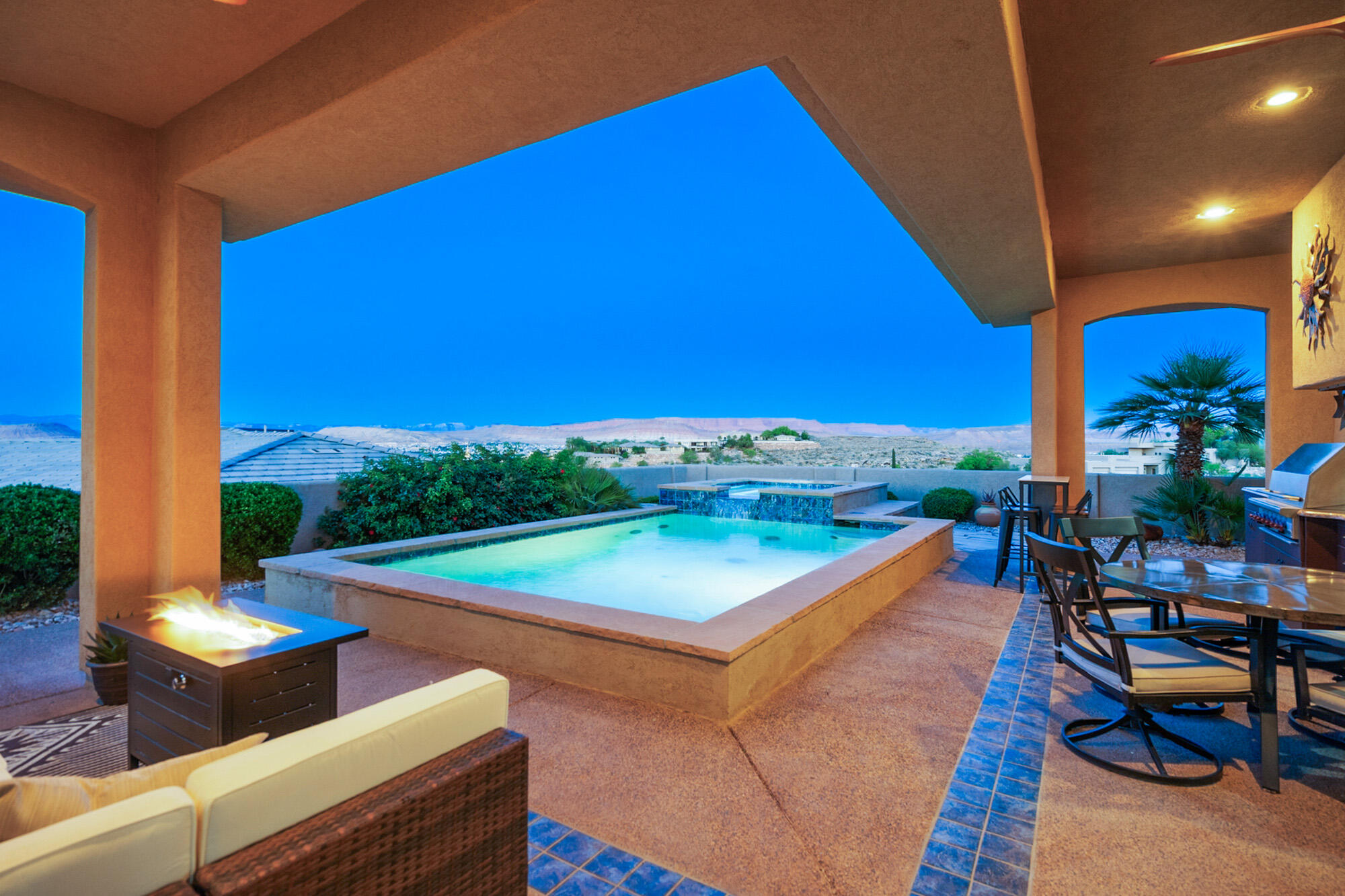 STONE CLIFF - Residential