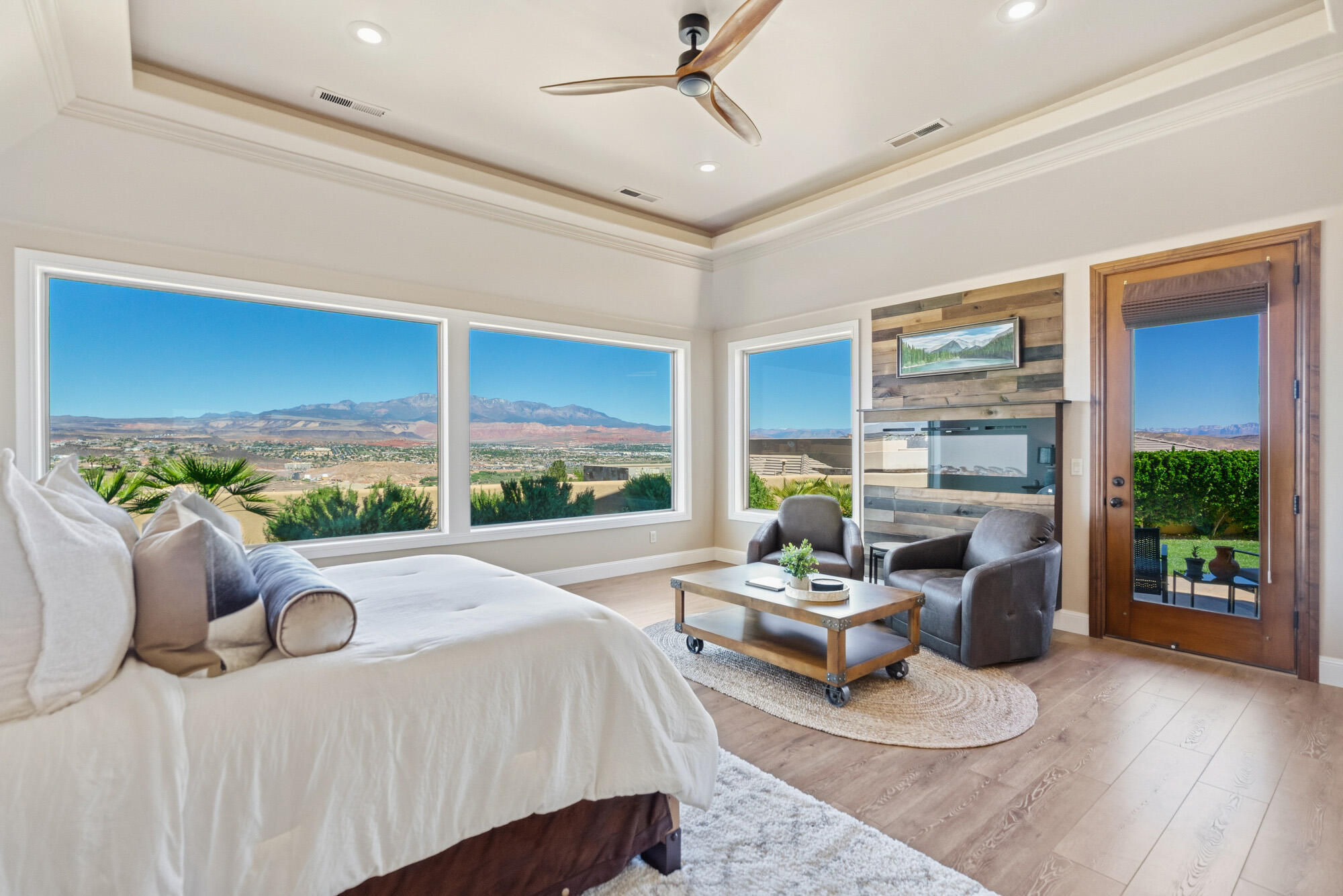 STONE CLIFF - Residential