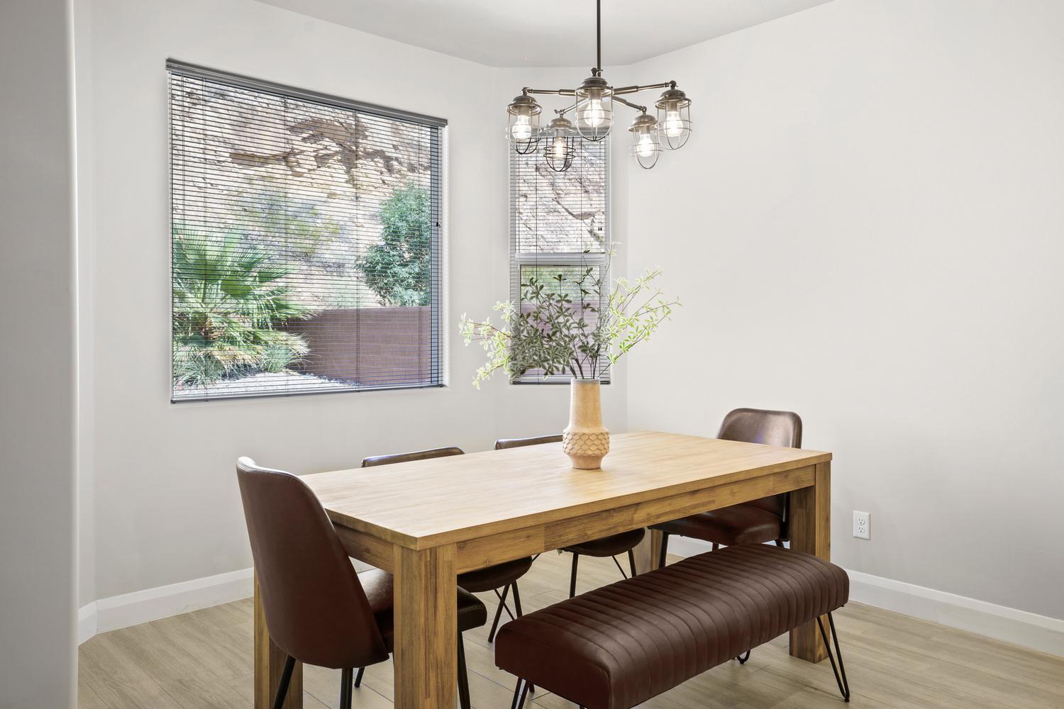 FROG HOLLOW - Residential