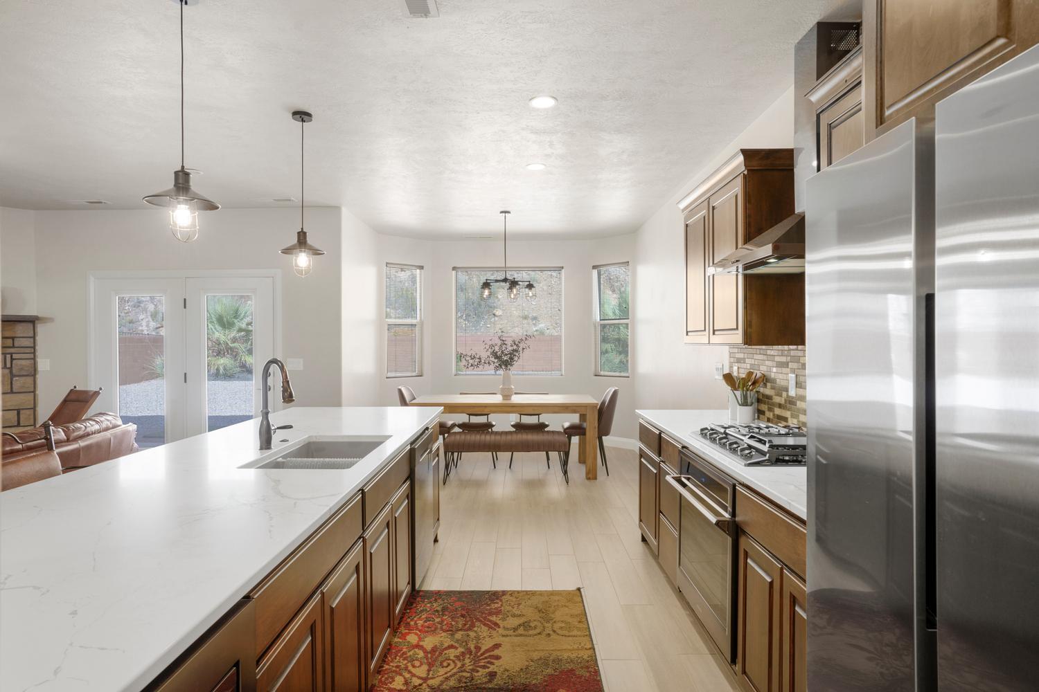 FROG HOLLOW - Residential