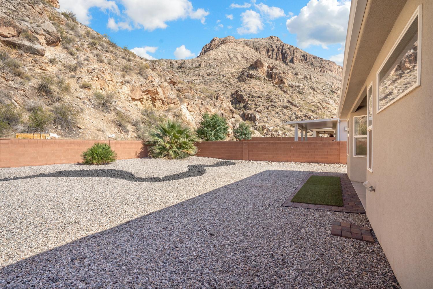 FROG HOLLOW - Residential