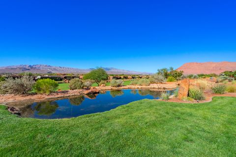 Tiny photo for 2331 W Entrada Trail #59, Saint George, UT 84770 (MLS # 25-265883)