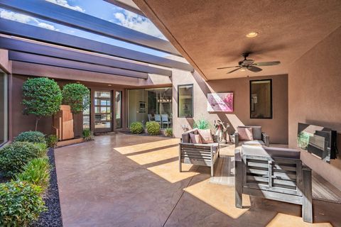 Tiny photo for 2331 W Entrada Trail #59, Saint George, UT 84770 (MLS # 25-265883)