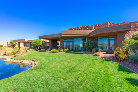 Tiny photo for 2331 W Entrada Trail #59, Saint George, UT 84770 (MLS # 25-265883)