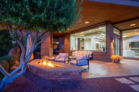 Tiny photo for 2331 W Entrada Trail #59, Saint George, UT 84770 (MLS # 25-265883)