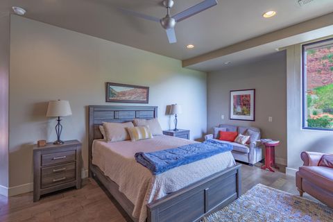 Tiny photo for 2331 W Entrada Trail #59, Saint George, UT 84770 (MLS # 25-265883)