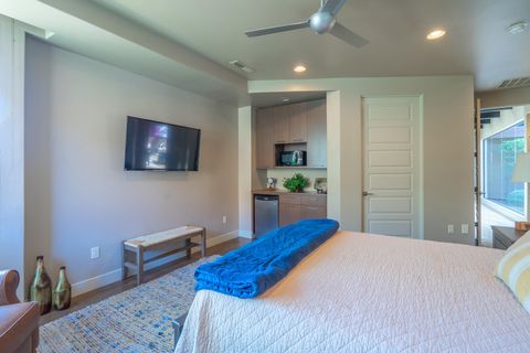 Tiny photo for 2331 W Entrada Trail #59, Saint George, UT 84770 (MLS # 25-265883)