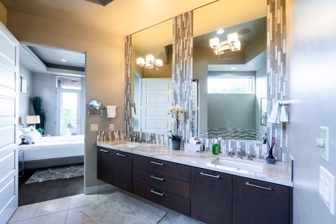 Tiny photo for 2331 W Entrada Trail #59, Saint George, UT 84770 (MLS # 25-265883)