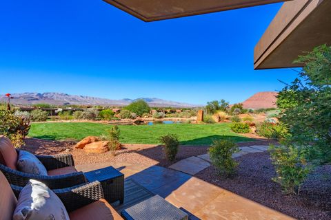 Tiny photo for 2331 W Entrada Trail #59, Saint George, UT 84770 (MLS # 25-265883)
