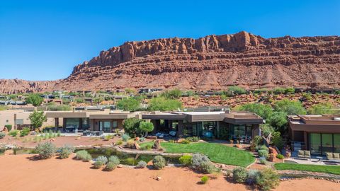 Tiny photo for 2331 W Entrada Trail #59, Saint George, UT 84770 (MLS # 25-265883)
