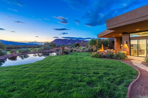 Tiny photo for 2331 W Entrada Trail #59, Saint George, UT 84770 (MLS # 25-265883)