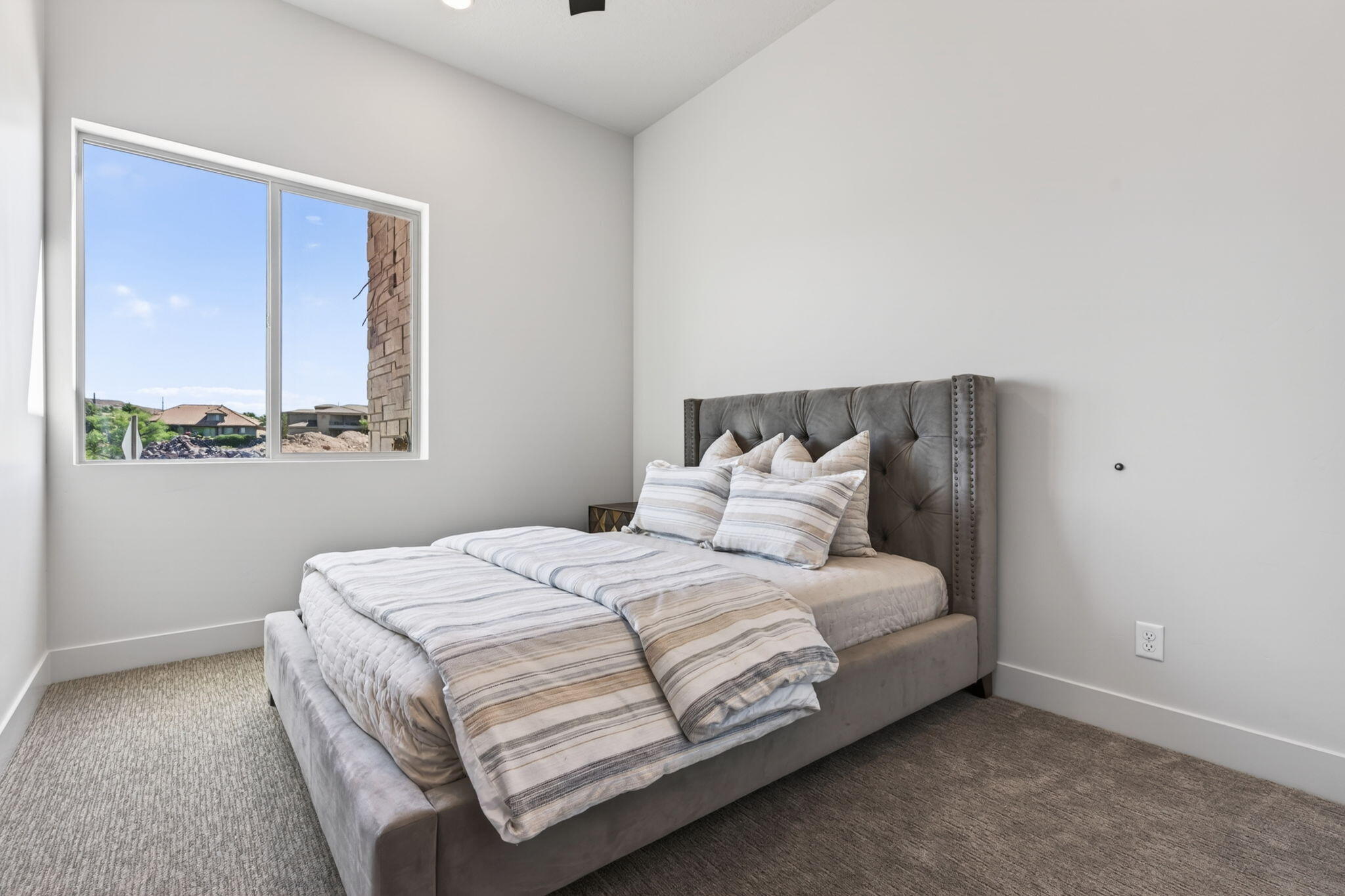 SIENNA PARK CONDOS - Residential