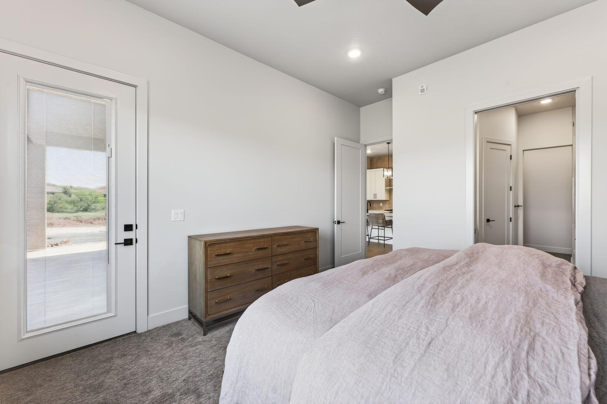 SIENNA PARK CONDOS - Residential