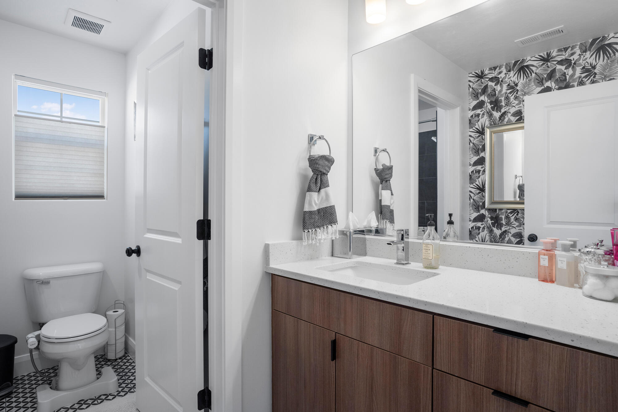 AUBURN HILLS - Residential