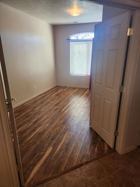 Tiny photo for 2166 N Canyon Greens DR, Washington, UT 84780 (MLS # 26-269978)