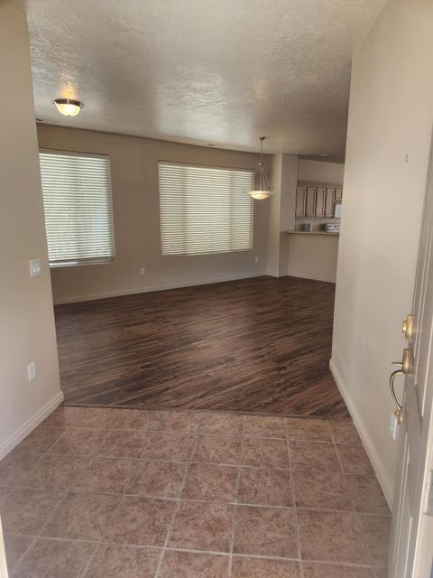 Tiny photo for 2166 N Canyon Greens DR, Washington, UT 84780 (MLS # 26-269978)