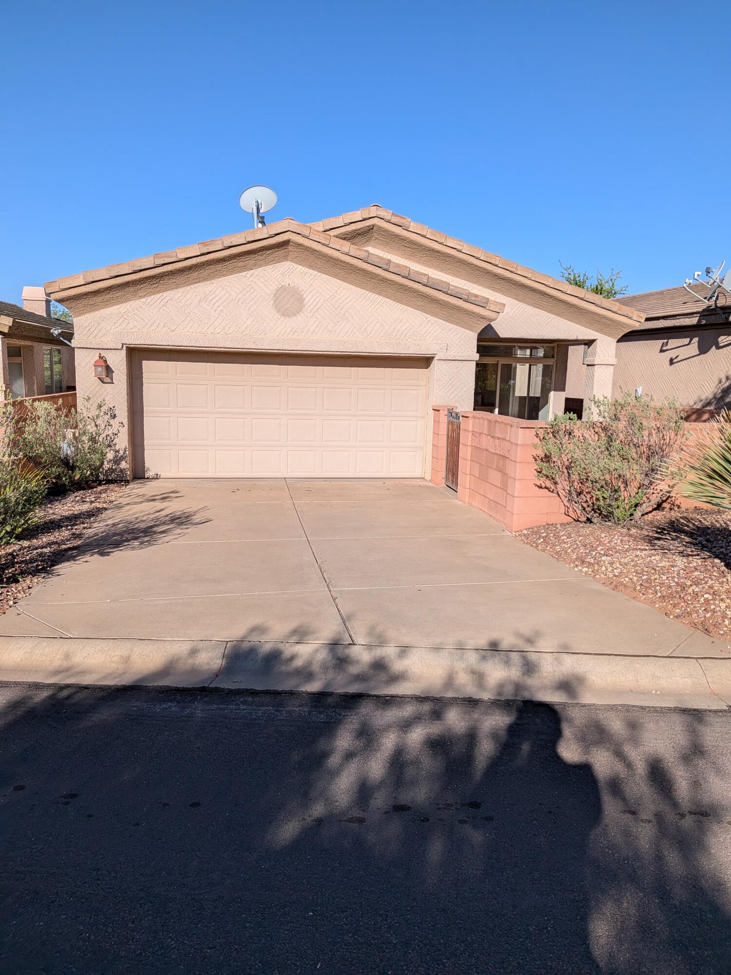 CORAL CANYON - Residential