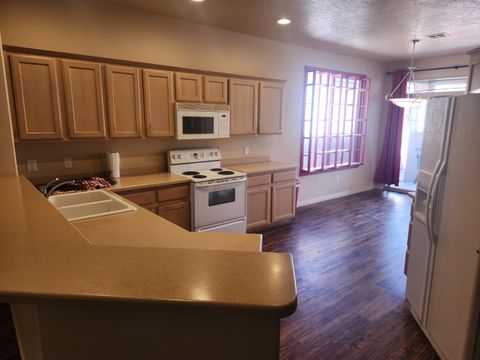 Tiny photo for 2166 N Canyon Greens DR, Washington, UT 84780 (MLS # 26-269978)