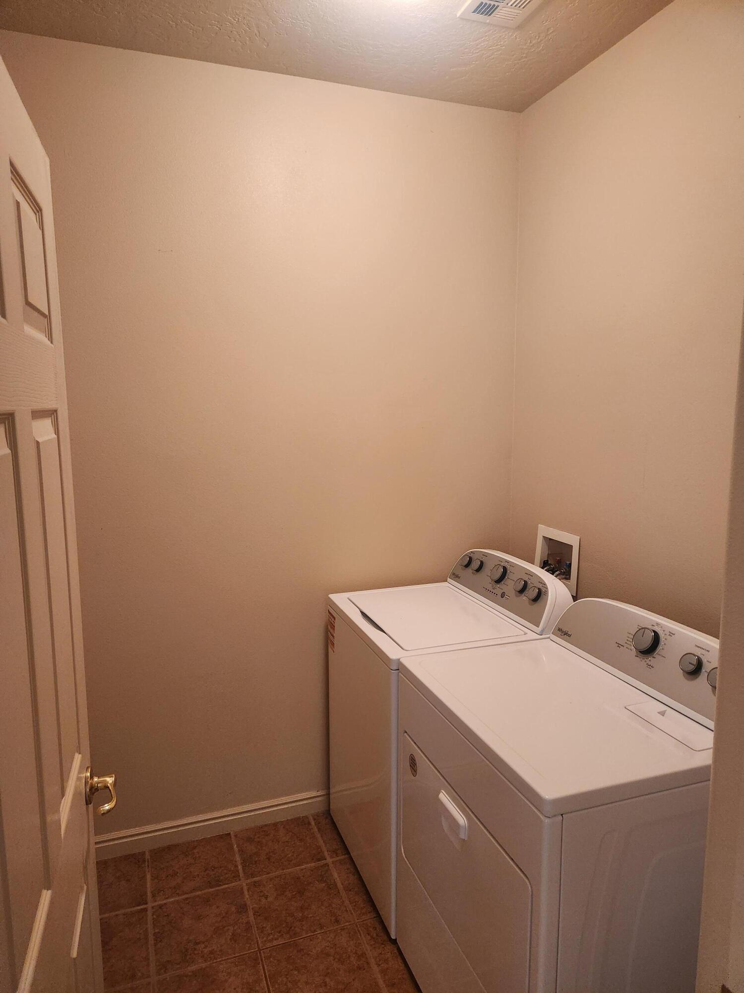 CORAL CANYON - Residential