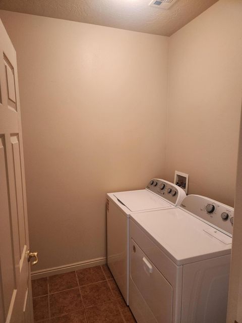 Tiny photo for 2166 N Canyon Greens DR, Washington, UT 84780 (MLS # 26-269978)