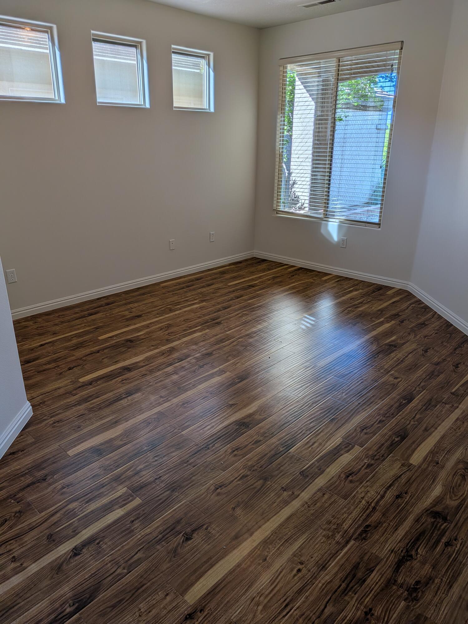 CORAL CANYON - Residential