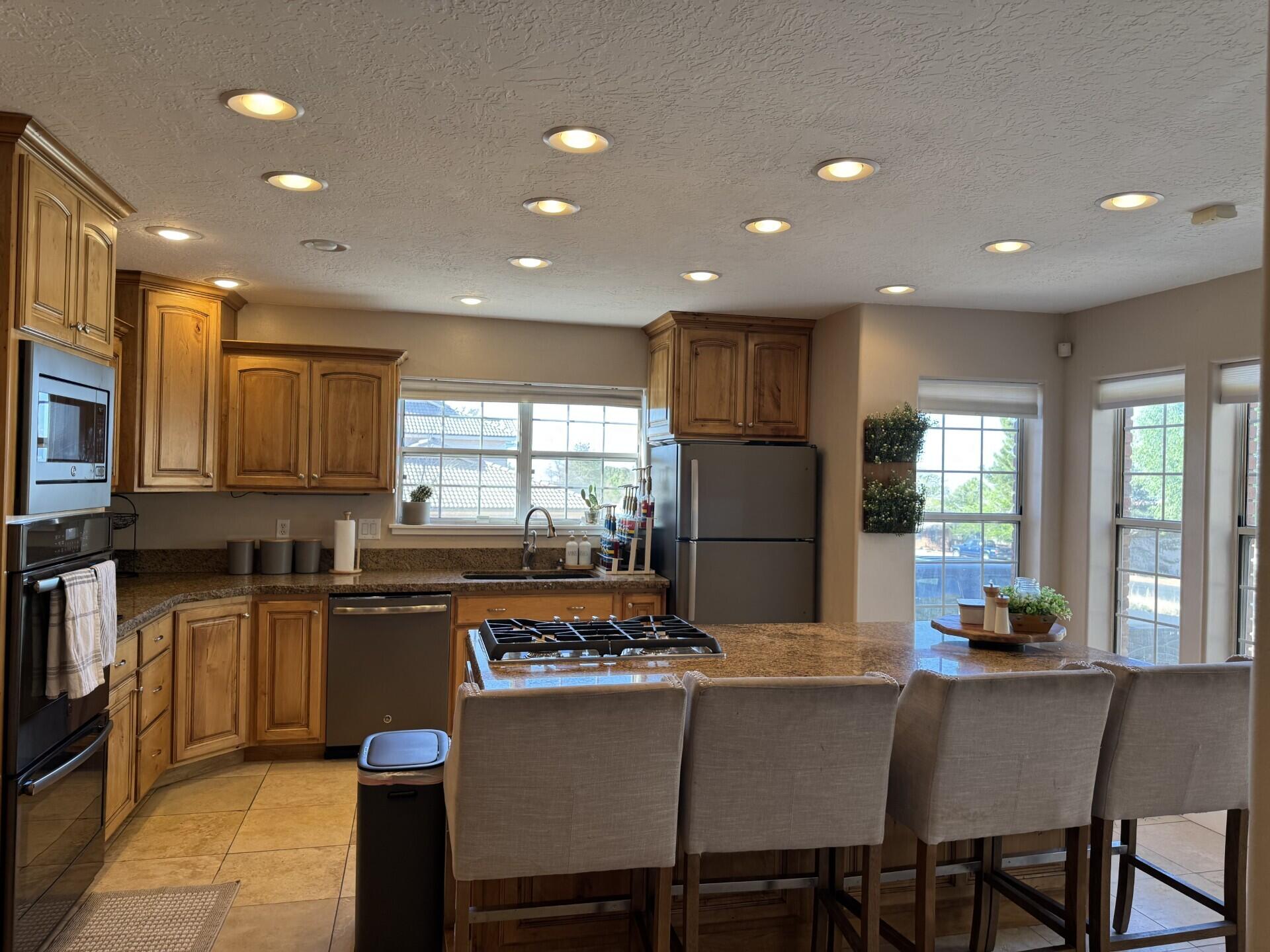 WINCHESTER HILLS - Residential