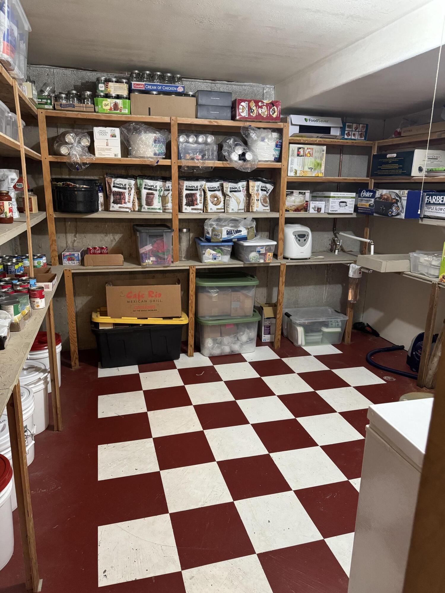 WINCHESTER HILLS - Residential