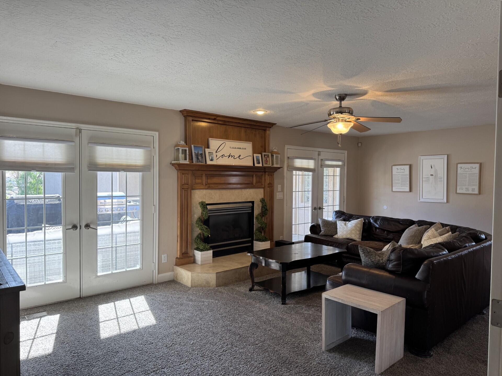 WINCHESTER HILLS - Residential