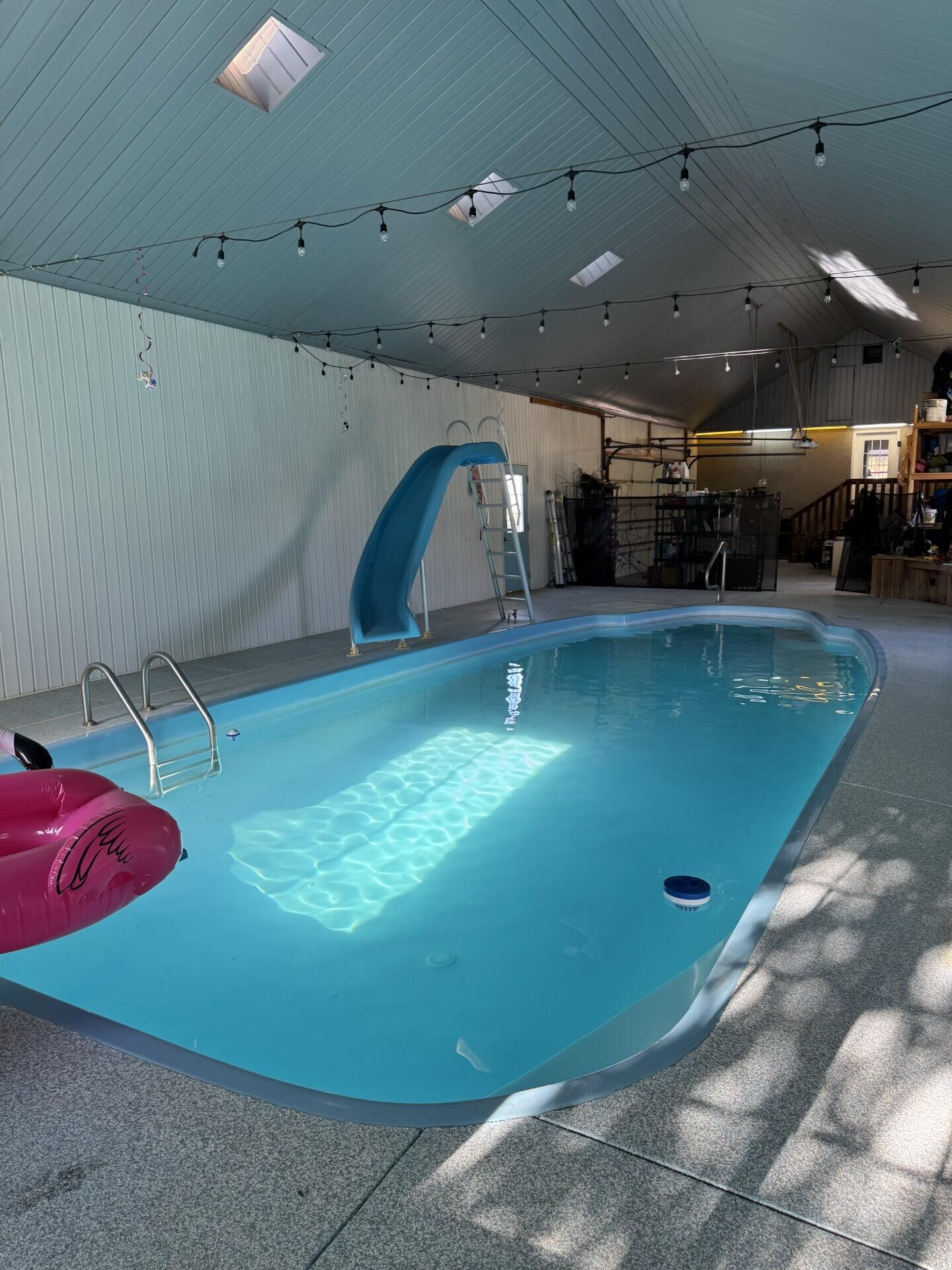 WINCHESTER HILLS - Residential