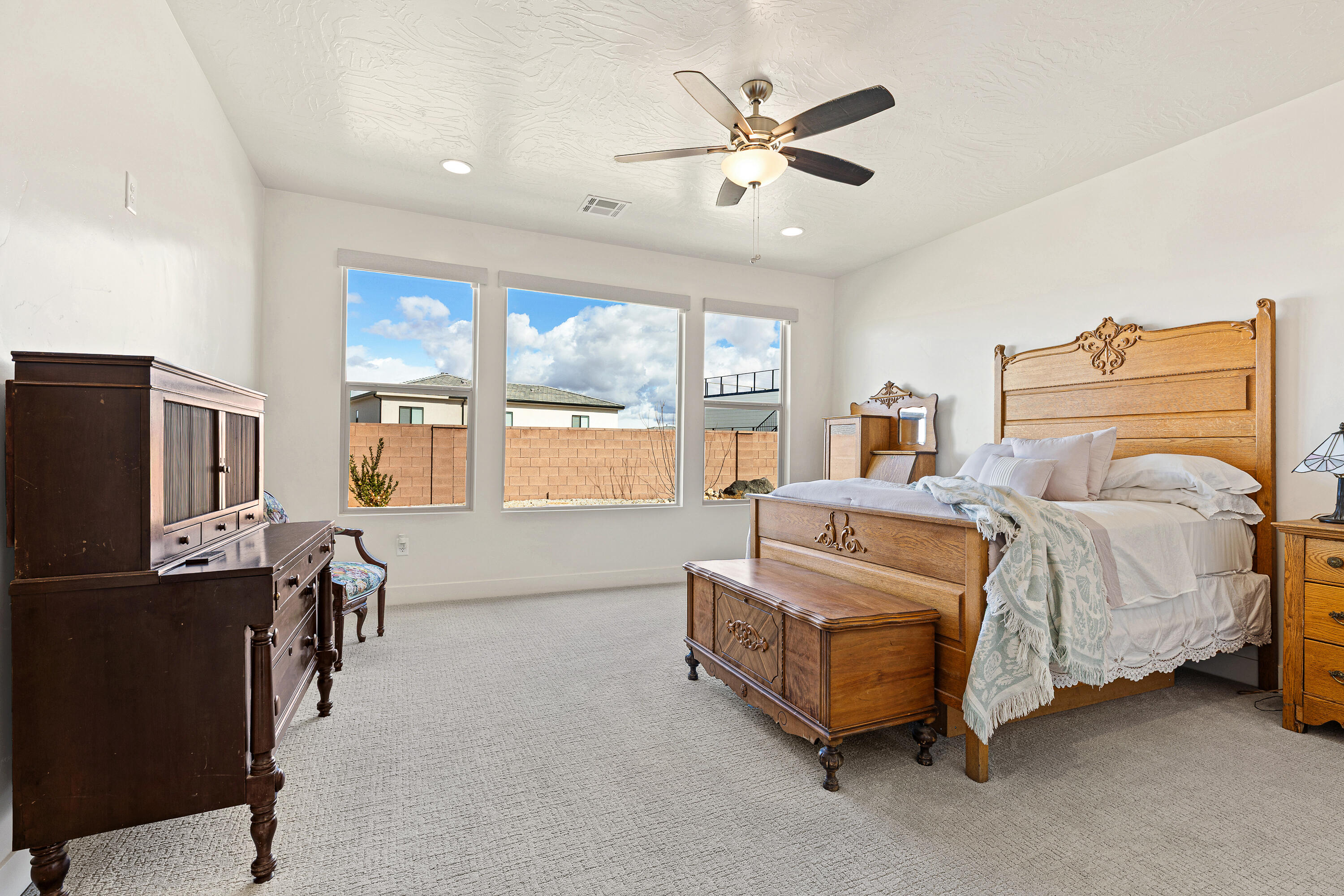 ROSEWOOD ESTES - Residential